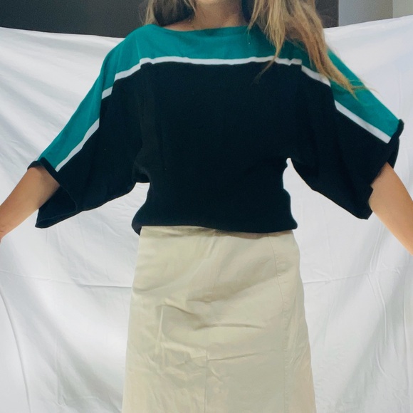 ★  STRIPED TOP ★ - Picture 2 of 2